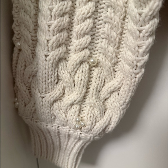Zara Cream Cable Knit Sweater - Picture 5 of 6